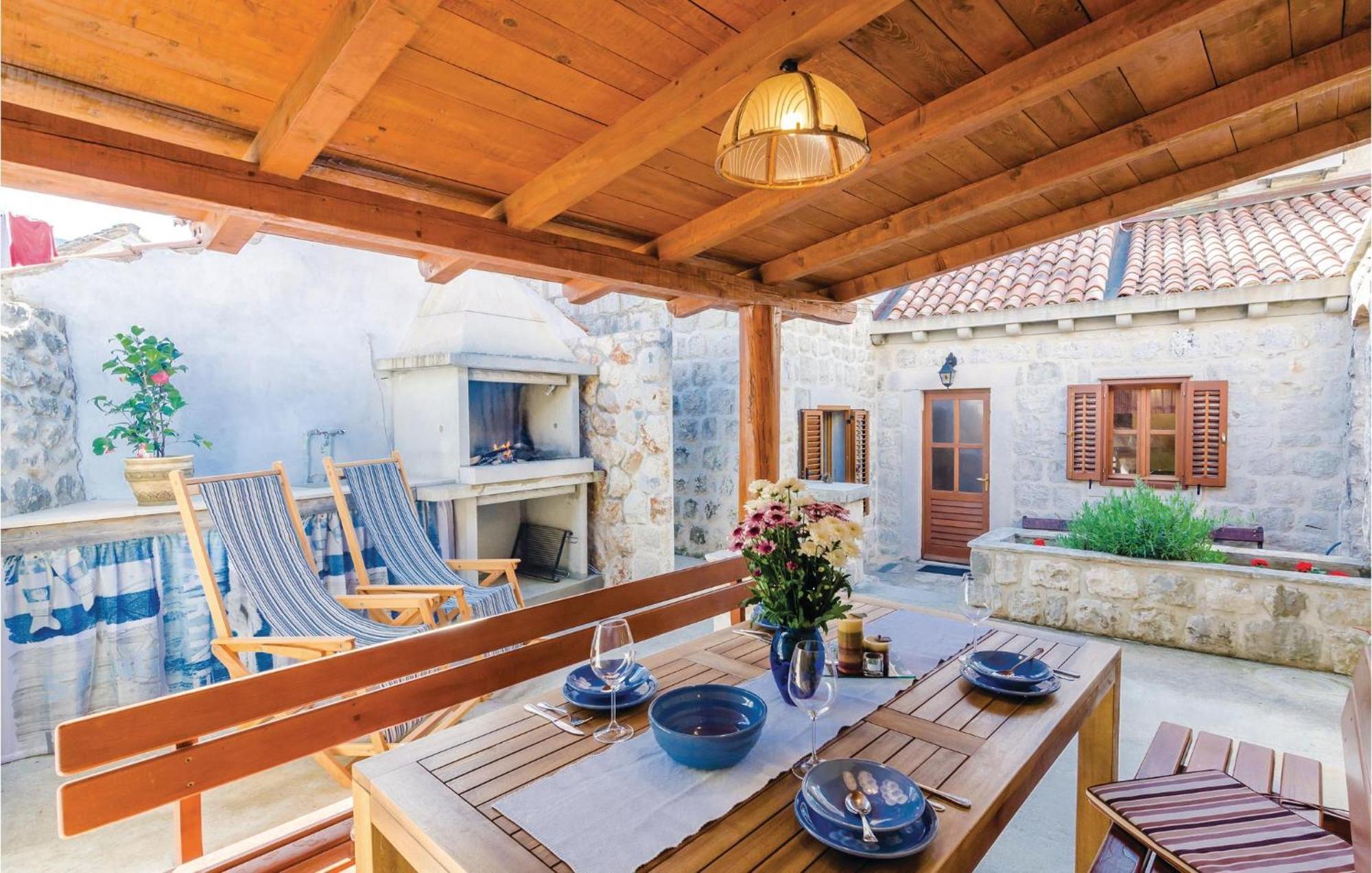 Cozy Home In Slano With Wifi Экстерьер фото