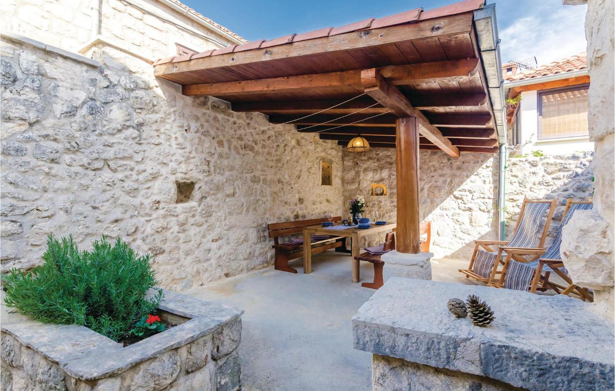 Cozy Home In Slano With Wifi Экстерьер фото
